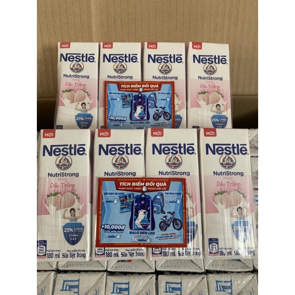 SỮA NESTLE VỊ DÂU TRẮNG 180ml có thẻ đổi quà!
