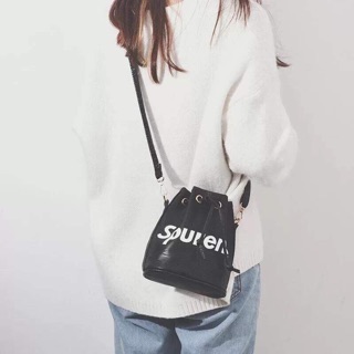 Túi supreme