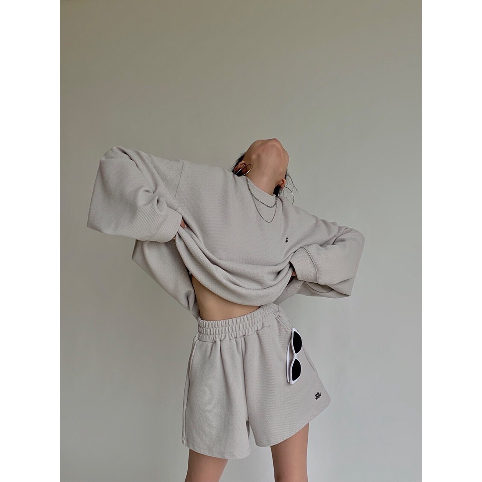 Bộ đồ nam nữ form rộng thêu logo, áo thun thụng tay dài kèm quần đùi chất vải cotton tổ ong kiểu dáng hàn quốc VANICAMEN