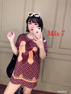 Áo phông dáng rộng chùm mông