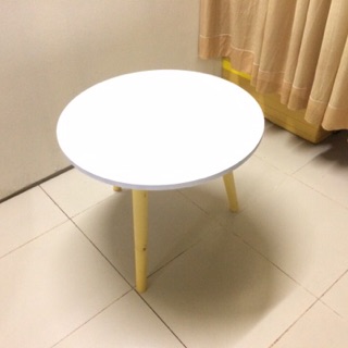 Bàn tròn sofa mẫu mới