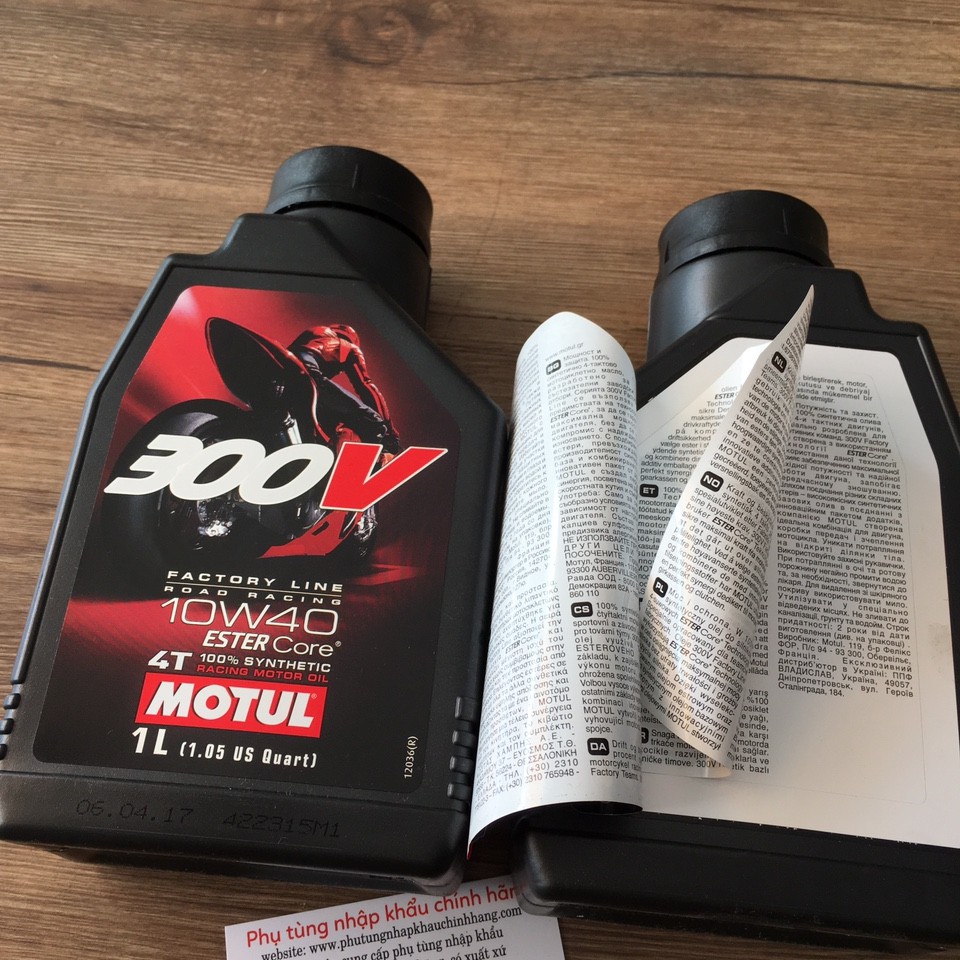 [CHÍNH HÃNG] Nhớt full tổng hợp MOTUL 300V 10w40 tem 3 lớp Pháp chính hãng.