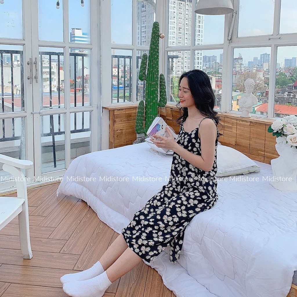 VÁY HOA CÚC 2 DÂY TRẮNG TÍM ĐEN SUÔNG DÀI DAISY - ĐẦM MAXI HAI DÂY XẺ TÀ HOA NHÍ NỮ | BigBuy360 - bigbuy360.vn