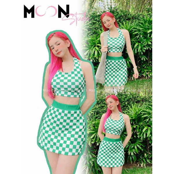Set áo croptop kèm chân váy caro xanh lá xinh xẻo