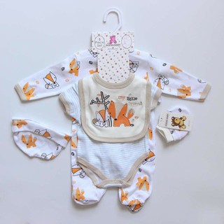 Set mũ + 2 bodysuit + yếm + móc + bao tay chân cho bé yêu <3