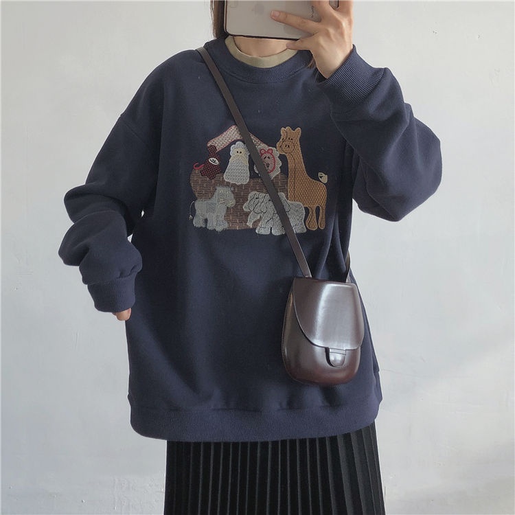 Áo sweater COZOKC cổ tròn dáng rộng thêu họa tiết hoạt hình phong cách cổ điển Hàn Quốc