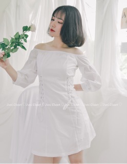 Váy trắng trễ vai đan dây