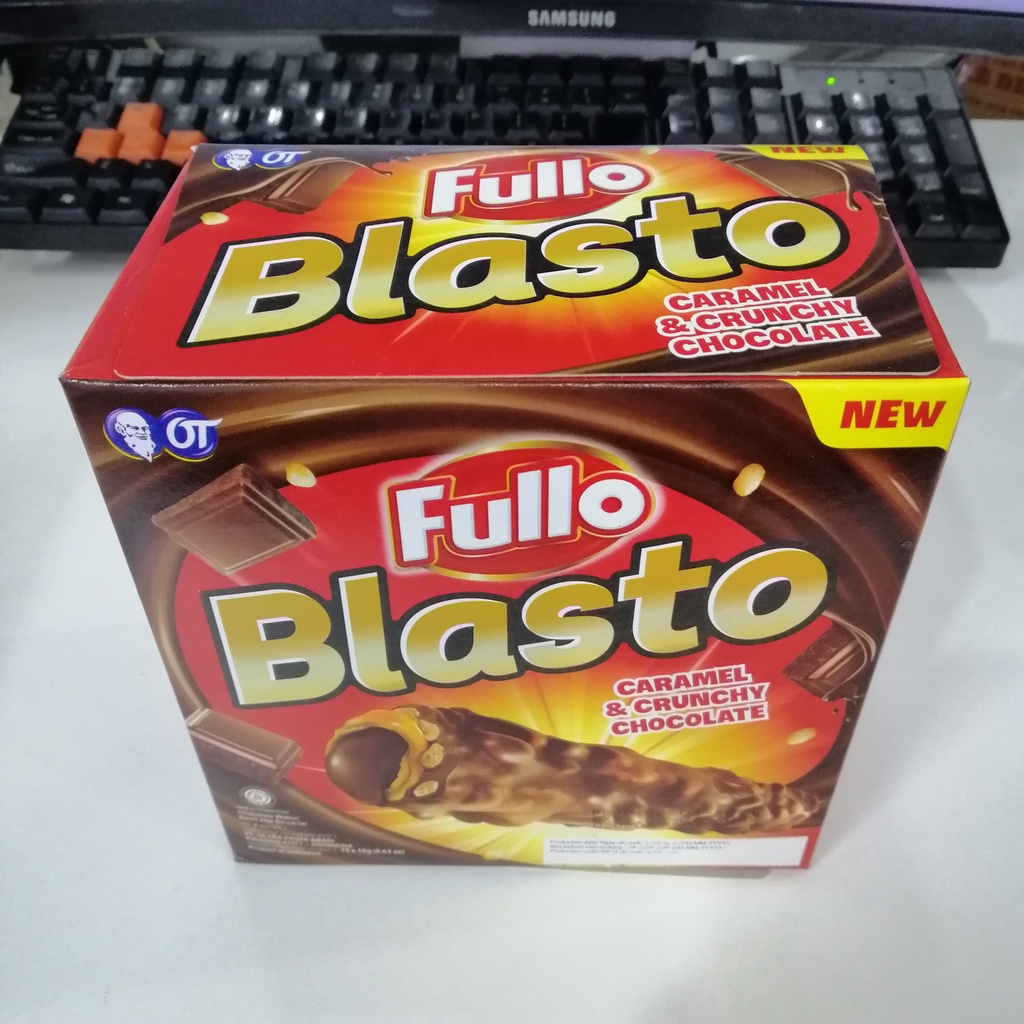 Bánh Xốp Sôcôla/ vị Dâu  Fullo Blasto  Siêu Ngon