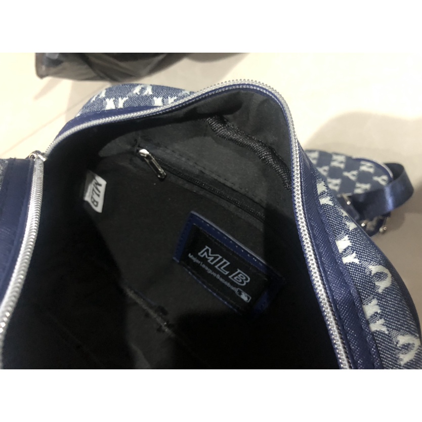 Túi Đeo Chéo Đựng Máy Ảnh Mới 2021 Kích Thước 23*7*15cm