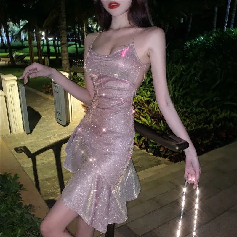 V009 Váy hai dây đan lưng quyến rũ lấp lánh đuôi cá lệch dúm eo hở lưng kim tuyến đi tiệc đi chơi bling bling  mới