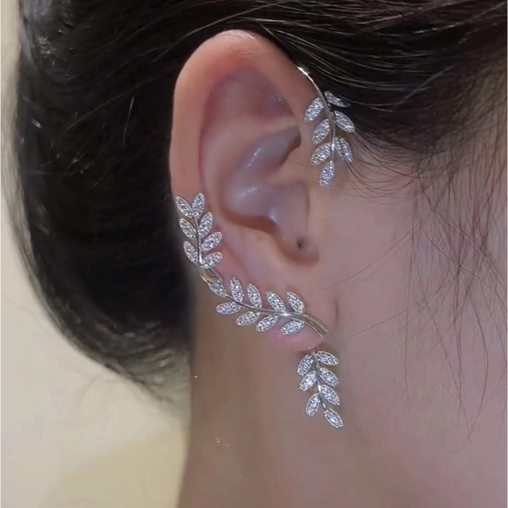 1 chiếc bông tai hình lá đính đá thời trang