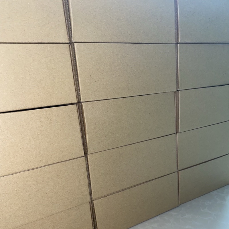 𝐀𝐍𝐍𝐈𝐕𝐄𝐑𝐒𝐀𝐑𝐘 𝐁𝐎𝐗