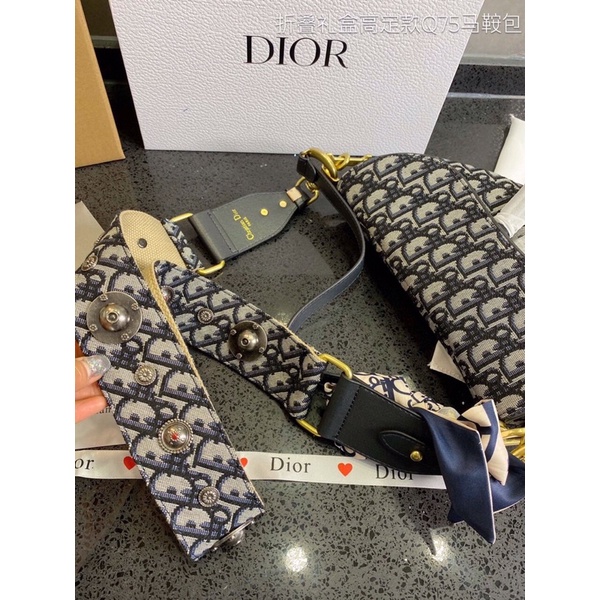 Túi xách diỏr Yên Ngựa hàng thêu sz 20 và 25 order trung