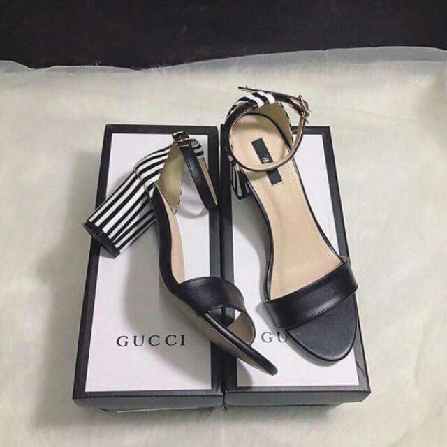 Sandal vnxk