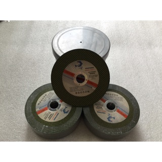 Đá cắt sắt loại 10cm .