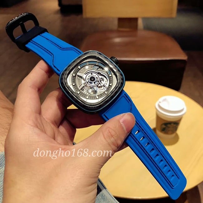 - Automatic - Hộp Gỗ, Sách, Thẻ Bảo Hành 2 năm , Khăn, Dây Cao Su Cao Cấp Tặng Kè