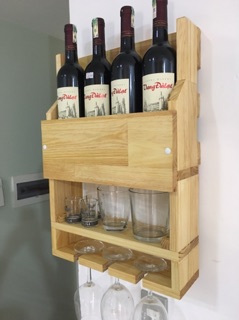 Kệ rượu vintage