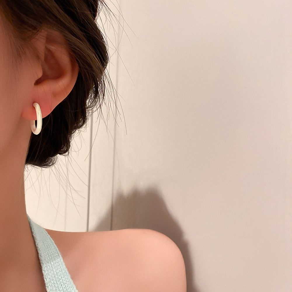 Bộ 3 Đôi Bông Tai Hình Tròn Nhiều Màu Sắc Thời Trang Hàn Quốc Thanh Lịch Cho Nữ