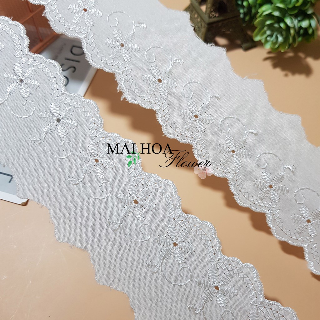 [Size bé 5cm] Dây viền ren thô boi thêu hoa trắng bằng sợi chỉ bóng, may phần tay, cổ hoặc gấu váy áo, Maihoaflower
