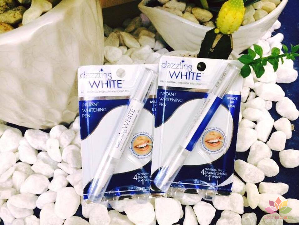 Bút tẩy trắŉg răņg Dazzling White Instant Whitening Pen