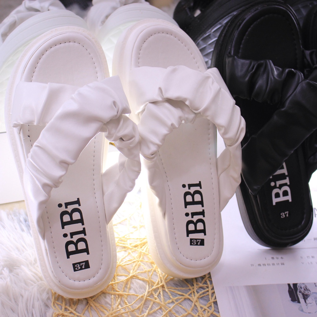 Dép quai bèo chéo cá tính mẫu mới quai bèo mềm êm chân đế độn 3cm sang trọng. giay jery