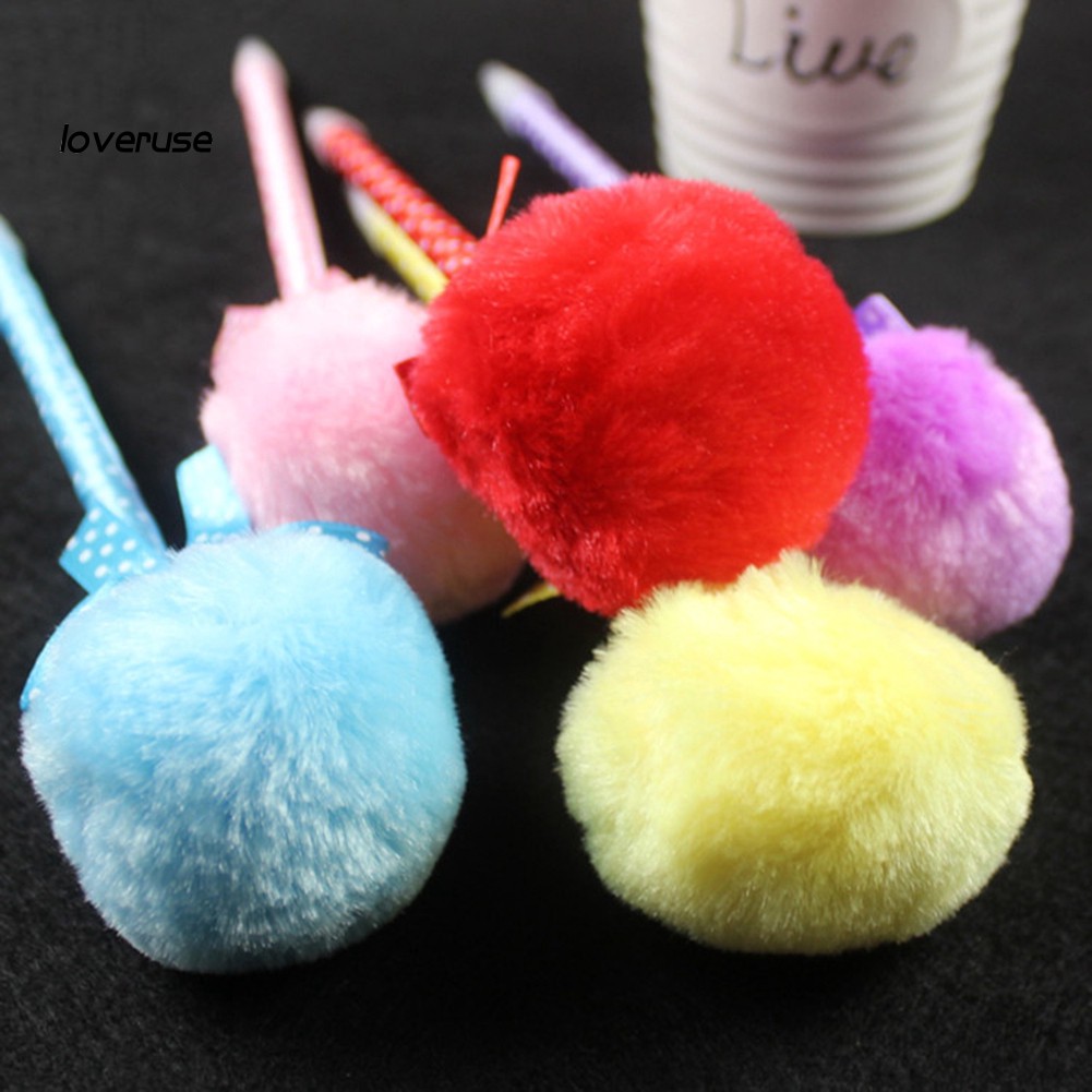 Bút bi trang trí họa tiết nơ chấm bi với banh pom pom xinh xắn