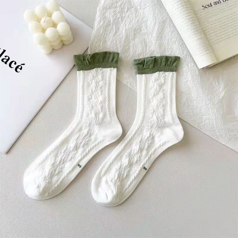 Vớ Cổ Cao Họa Tiết Gợn Sóng Nhiều Màu Dễ Thương Cho Nữ