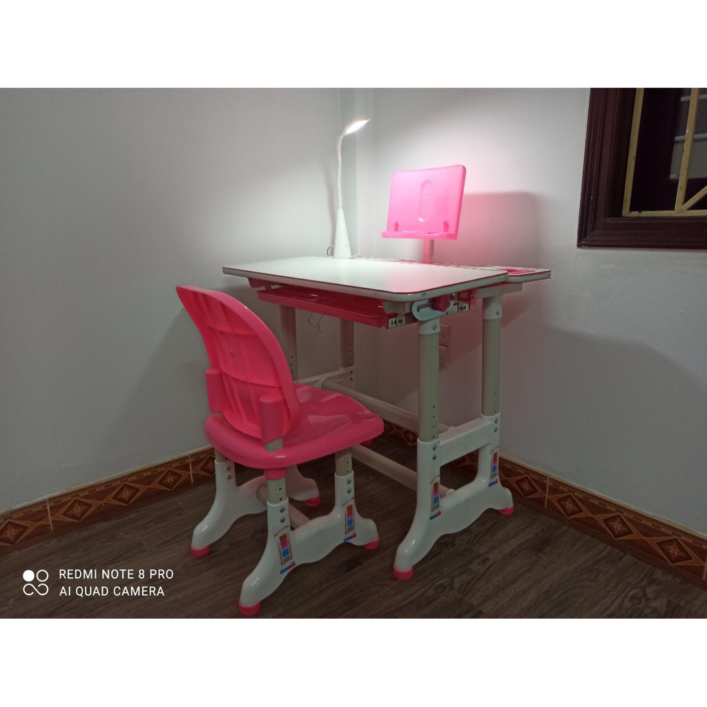 Bàn ghế thông minh chống gù chống cận cho học sinh kích thước lớn 52 x 80cm - Tặng kèm đèn LED cảm ứng chống cận | BigBuy360 - bigbuy360.vn