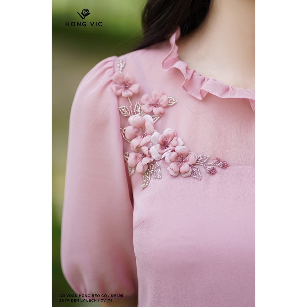 Áo nữ thiết kế Hong Vic voan hồng bèo cổ SM395