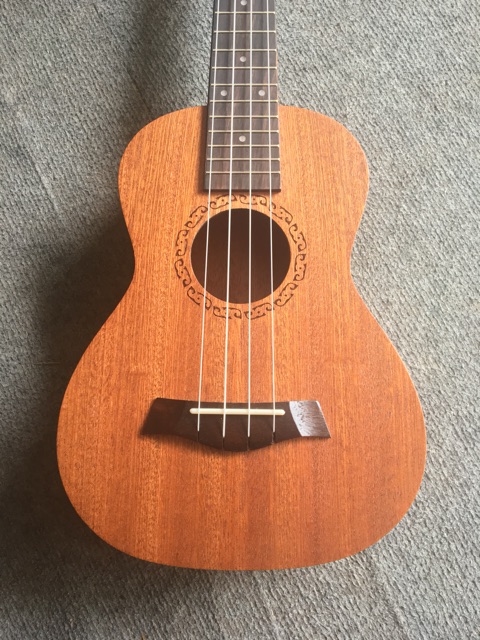 Đàn Ukulele Concert viền tròn