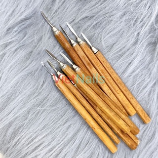 Bịch 05 Cây Lấy Khóe Móng Tay Móng Chân Cán Gỗ Siêu Bén