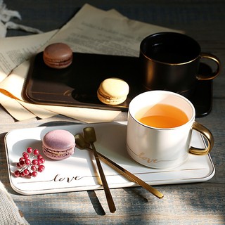 Set cốc đĩa đen trắng chữ Love Cao cấp