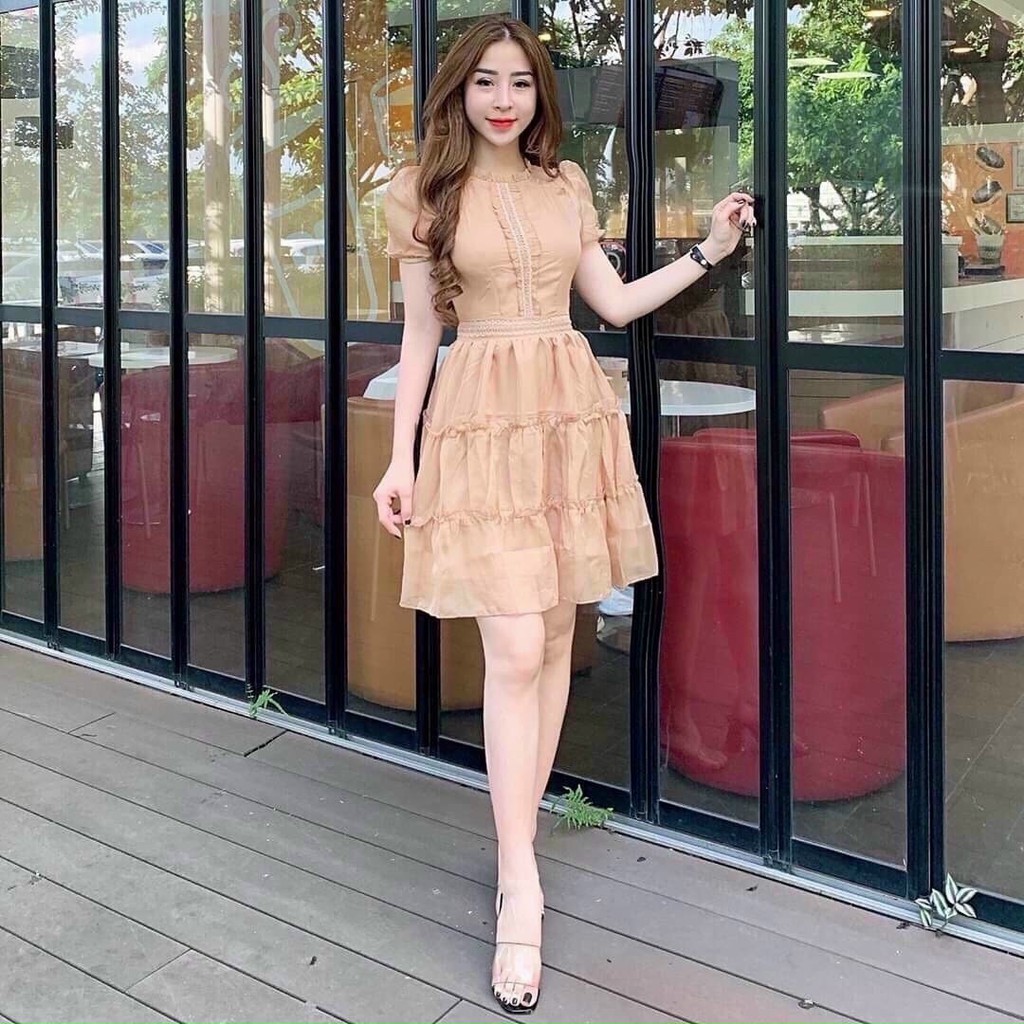 Đầm Phối ren nhúm bèo 3 Tầm Tay Ngắn