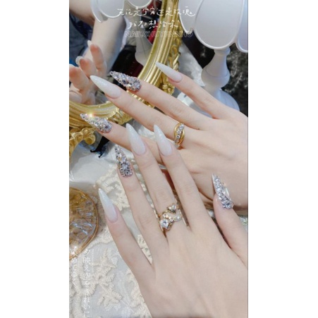 Nail box đính đá - kèm keo