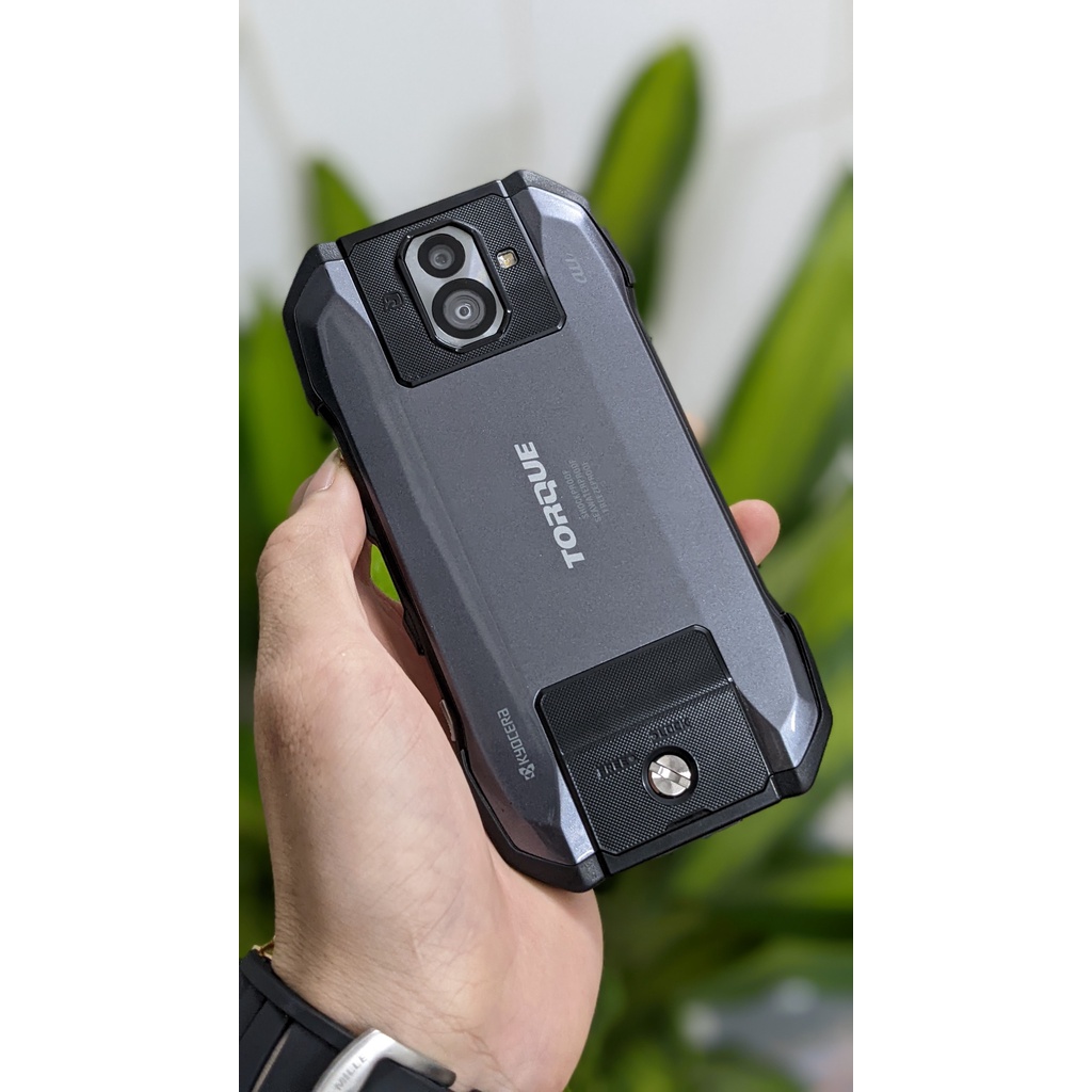 Điện thoại Kyocera torque G04 hàng nhật, Ram 4/64g, Chống nước, Siêu bền.