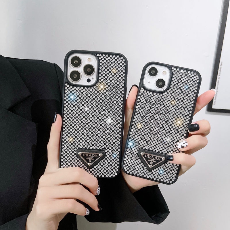 Ốp Điện Thoại In Logo Prada Đính Đá Sang Trọng Cho iPhone 14 14 Pro 14 Plus 14 Pro Max 11 12 12 Pro 13 13 Pro Max