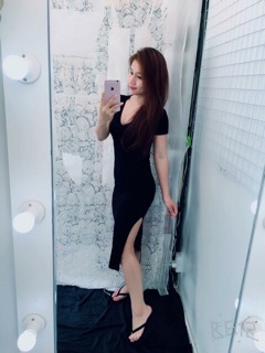 VÁY BODY CỔ TIM XẺ ĐÙI