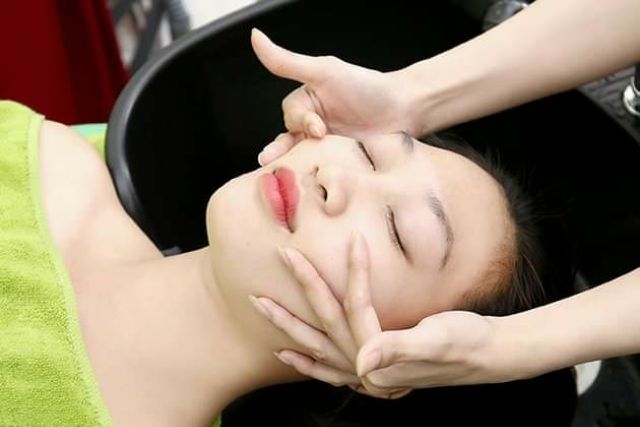 Bộ dầu gội dưỡng sinh dùng trong spa thẫm mỹ viện