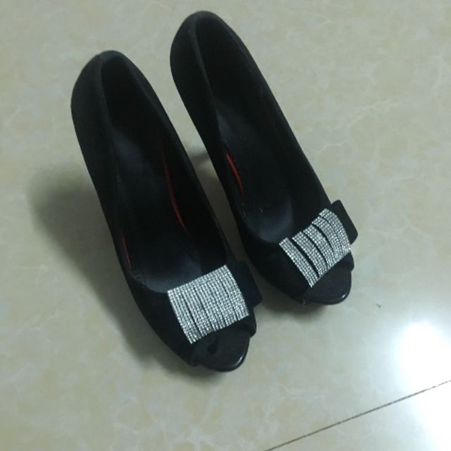 Giày mới 90%Thanh lý 90k 
Size 36,37
Thanh lý 90k 
Size 36,37
Thanh lý 90k 
Size 36,37Thanh lý 90k 
