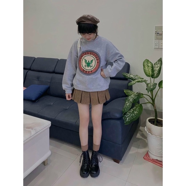 Set áo nỉ xám kèm chân váy tennis nâu có hình thật trải sàn | BigBuy360 - bigbuy360.vn