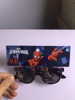 (Nhập KIDLUCKY giảm 10%)Kính HM bé trai H&M