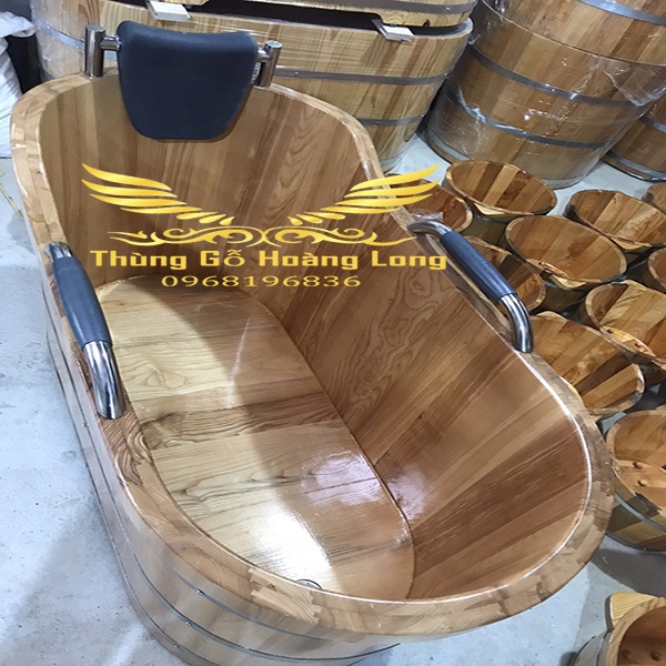 bồn tắm dài hình oval gỗ thông nhập khẩu cao cấp
