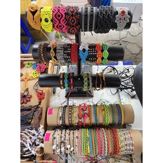 Vòng tay macrame handmade thắt xoắn. Vui lòng inbox chọn màu 😽