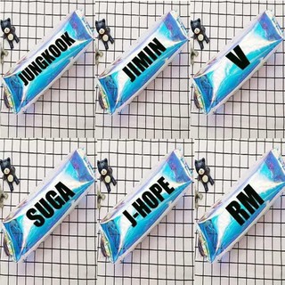 Hộp bút bóng BTS