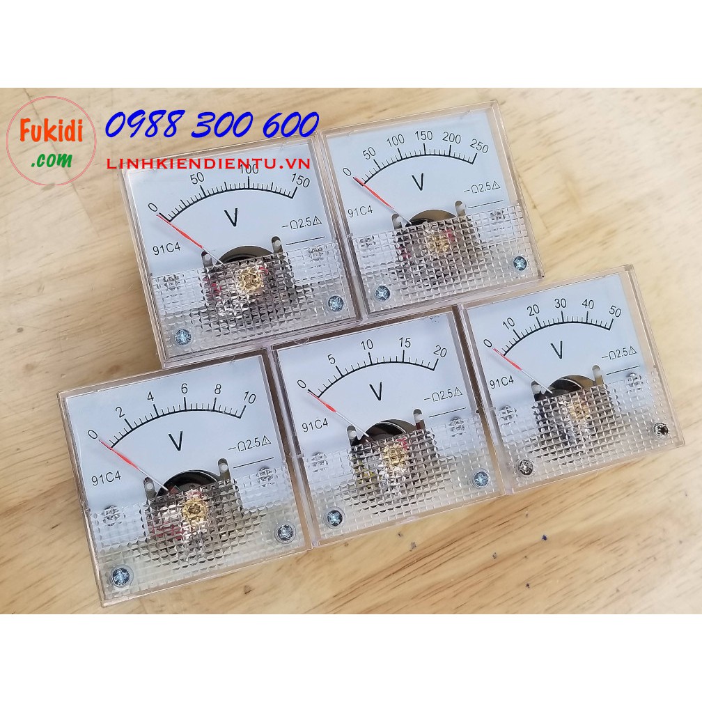 Đồng hồ đo điện áp DC 91C4 gắn trên tủ điện