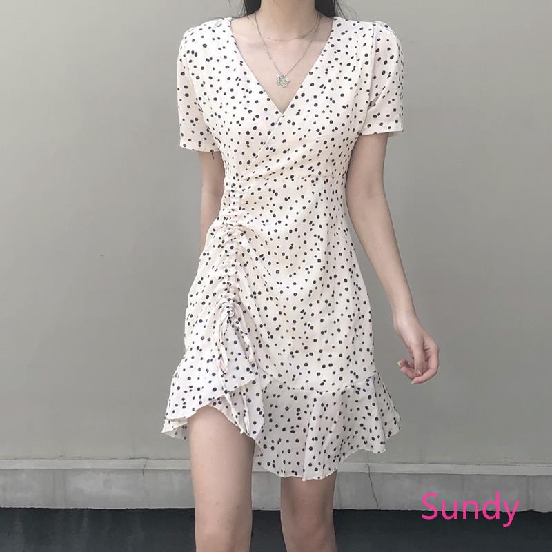 Đầm Tay Ngắn Cổ Chữ V Hoạ Tiết Hoa Xinh Với Dây Rút Bắt Mắt Cho Phái Nữ