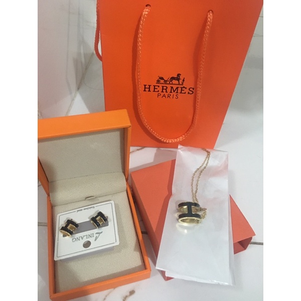 Thanh lý set dây chuyền, hoa tai titan đá đen full box