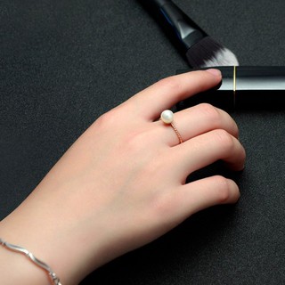 Nhẫn Nữ Dạng Xoắn Titan Không Đen TT 1144