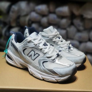 SHOP GIÀY CHICKEN SNEAKER