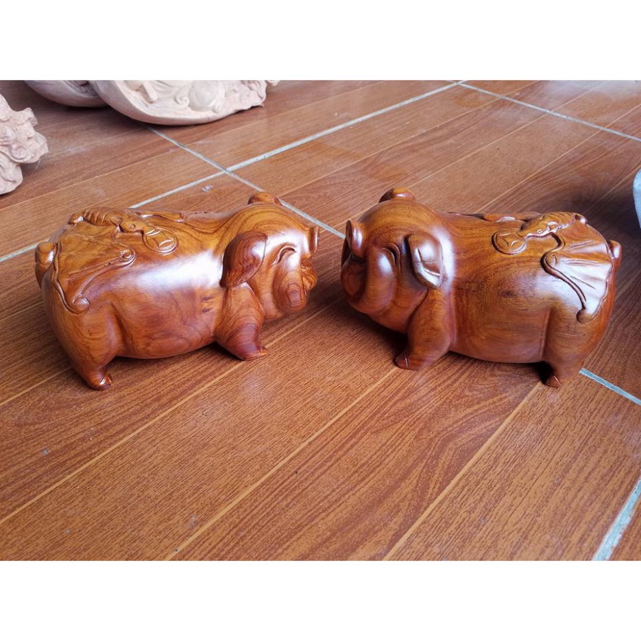 cặp lợn gỗ hương ta